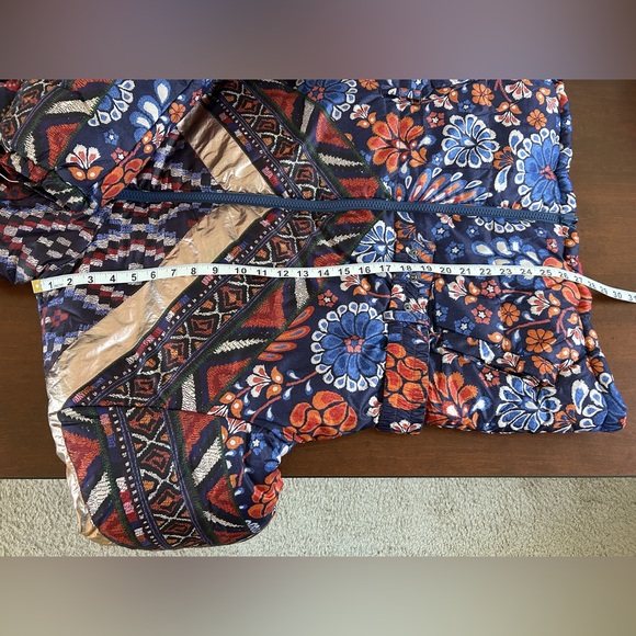 FARM Rio Multicolor Patterned Puffer Jacket - Picture 14 of 16